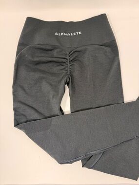 Alphalete Amplify Leggings Black No Front Seam Small, Scrunch Butt, High Waisted
